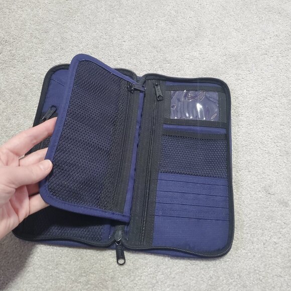 L.L. Bean Travel Document Passport Wallet Carrier Holder Nylon Navy Blue Black - Picture 8 of 10